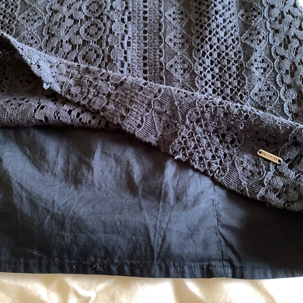 EUC Hollister Lace Dress • Size 3 - Picture 8 of 11